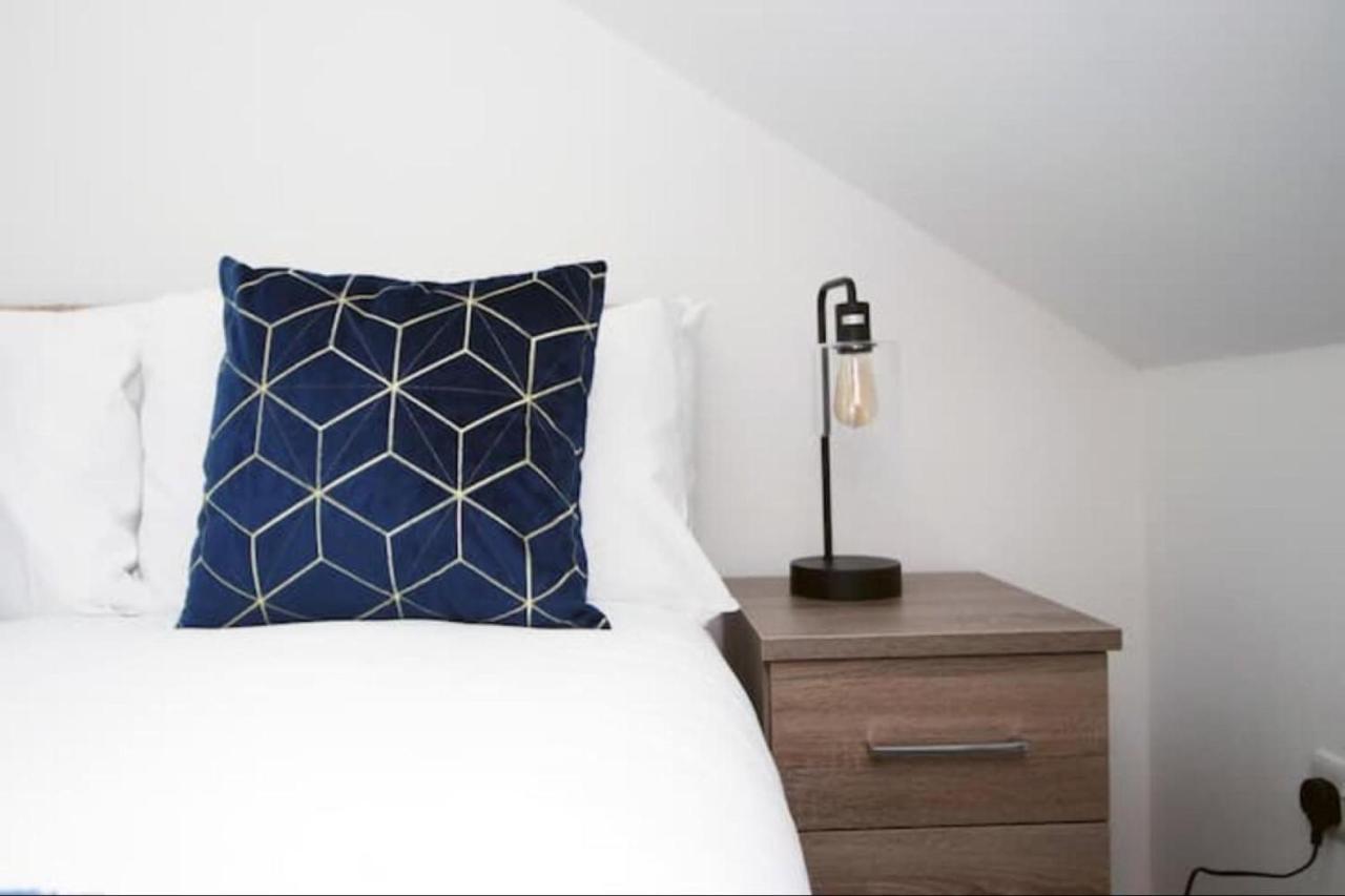 Flat In Cardiff City Centre מראה חיצוני תמונה